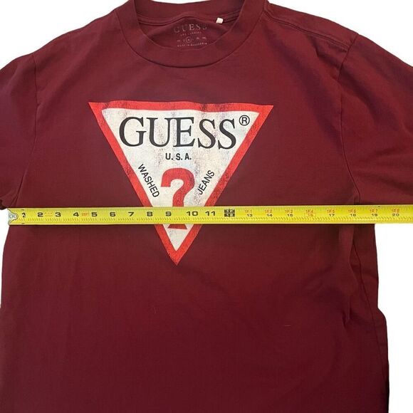 GUESS Burgundy Triangle Logo T-Shirt Size Medium - Picture 5 of 7